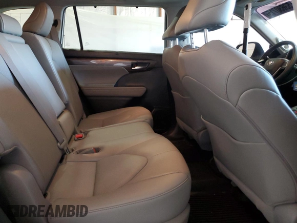 2022 Toyota Highlander Limited z VIN 5TDDZRBH9NS215783, wystawiony jako Copart lot #53630715 z przebiegiem 38 459 mil mil oraz Szkoda całkowita • Salvage title. Historia ofert i sprzedaży dostępna na DreamBid. Obrazek 11.