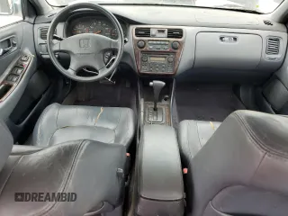 1998 Honda Accord LX z VIN 1HGCG5648WA259663, wystawiony jako Copart lot #55341505 z przebiegiem 205 257 mil mil oraz Szkoda całkowita • Salvage title. Historia ofert i sprzedaży dostępna na DreamBid. Obrazek 8.