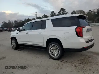2024 GMC Yukon XL SLT with VIN 1GKS2GKD2RR218983, listed as a Copart auction lot 86210034 with 14,489 mi miles and Salvage Title. Bid and sale history available at carsss.com. Image 2.
