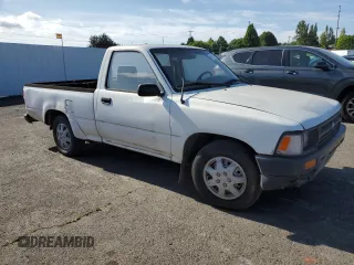 1993 Toyota Pickup with VIN 4TARN81A9PZ078244, listed as a Copart auction lot 61673225 with 203,072 mi miles and Clean title. Bid and sale history available at DreamBid. Image 4.
