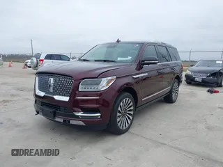 2021 Lincoln Navigator Reserve z VIN 5LMJJ2LT2MEL17430, wystawiony jako IAAI lot #41623672 z przebiegiem 21 706 mil mil oraz . Historia ofert i sprzedaży dostępna na DreamBid. Obrazek 17.
