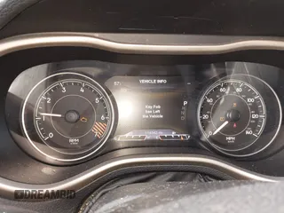 2014 Jeep Cherokee Limited with VIN 1C4PJLDB3EW279196, listed as a IAAI auction lot 41800887 with 114,542 mi miles. Bid and sale history available at carsss.com. Image 7.