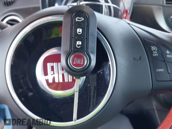 2015 FIAT 500e с VIN 3C3CFFGE6FT503161, выставлен на аукционе IAAI как лот 42583326 с пробегом 21 162 миль миль и . История ставок и продаж доступна на DreamBid. Изображение 11.