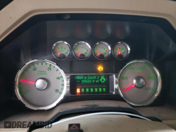 2010 Ford F-250 XL with VIN 1FTSW2AR6AEB29946, listed as a Copart auction lot 87814165 with 255,603 mi miles and Salvage title. Bid and sale history available at DreamBid. Image 9.