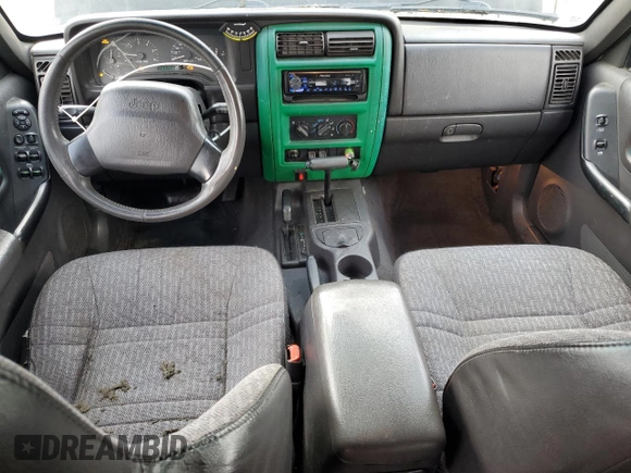 2000 Jeep Cherokee with VIN 1J4FF48S5YL172583, listed as a Copart auction lot 59605745 with 258,409 mi miles and Salvage title. Bid and sale history available at DreamBid. Image 8.