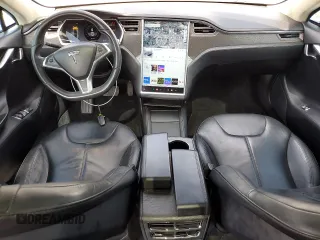 2013 Tesla Model S z VIN 5YJSA1CG9DFP09733, wystawiony jako Copart lot #58081845 z przebiegiem 88 163 mil mil oraz Szkoda całkowita • Salvage title. Historia ofert i sprzedaży dostępna na DreamBid. Obrazek 8.