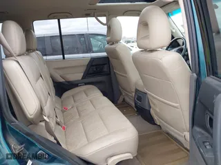 2002 Mitsubishi Montero LTD with VIN JA4MW51R82J003116, listed as a IAAI auction lot 41954991 with 223,784 mi miles. Bid and sale history available at carsss.com. Image 8.