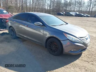 2011 Hyundai Sonata SE with VIN 5NPEC4AC3BH133760, listed as a IAAI auction lot 41675064 with 195,298 mi miles. Bid and sale history available at carsss.com. Image 1.