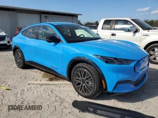 2024 Ford Mustang Mach-E Premium z VIN 3FMTK3R72RMA32365, wystawiony jako Copart lot #44407065 z przebiegiem 3 940 mil mil oraz Szkoda całkowita • Salvage title. Historia ofert i sprzedaży dostępna na DreamBid. Obrazek 4.