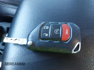 2020 Jeep Gladiator Overland z VIN 1C6HJTFG4LL143369, wystawiony jako IAAI lot #41827409 z przebiegiem 77 752 mil mil oraz . Historia ofert i sprzedaży dostępna na DreamBid. Obrazek 11.