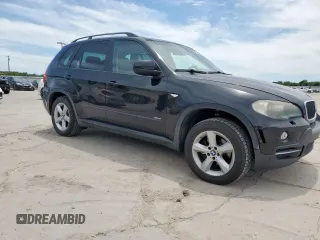 2008 BMW X5 3.0si z VIN 5UXFE43588L009967, wystawiony jako Copart lot #57900245 z przebiegiem 137 882 mil mil oraz Czysty tytuł • Clean title. Historia ofert i sprzedaży dostępna na DreamBid. Obrazek 4.