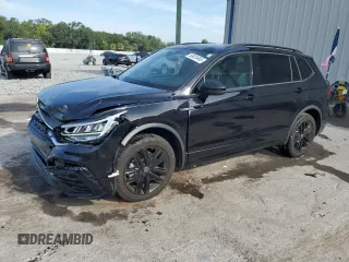 2022 Volkswagen Tiguan SE R-Line Black with VIN 3VVCB7AX9NM099855, listed as a Copart auction lot 53824465 with 31,617 mi miles and Salvage Title. Bid and sale history available at DreamBid. Image 1.