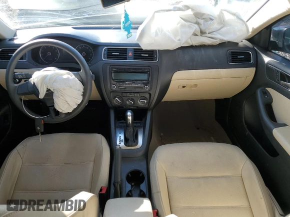 2012 Volkswagen Jetta SE z VIN 3VWDP7AJXCM325248, wystawiony jako Copart lot #49160574 z przebiegiem 77 764 mil mil oraz Szkody całkowita. Historia ofert i sprzedaży dostępna na DreamBid. Obrazek 8.