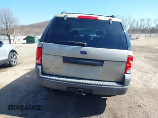 2004 Ford Explorer XLS z VIN 1FMZU72E14UC11599, wystawiony jako IAAI lot #41749597 z przebiegiem 82 805 mil mil oraz . Historia ofert i sprzedaży dostępna na DreamBid. Obrazek 16.