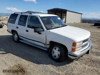 1998 Chevrolet Tahoe with VIN 1GNEK13R6WJ300586, listed as a Copart auction lot 71018274 with 177,722 mi miles and Clean Title. Bid and sale history available at carsss.com. Image 4.