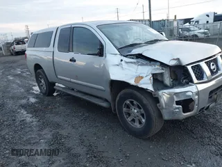 2005 Nissan Titan SE с VIN 1N6AA06BX5N534351, выставлен на аукционе IAAI как лот 41275552 с пробегом 274 408 миль миль и . История ставок и продаж доступна на DreamBid. Изображение 1.