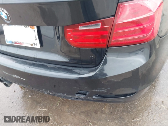 2012 BMW 3 Series 328i with VIN WBA3A5C56CF259220, listed as a IAAI auction lot 41833520 with 164,317 mi miles. Bid and sale history available at carsss.com. Image 19.