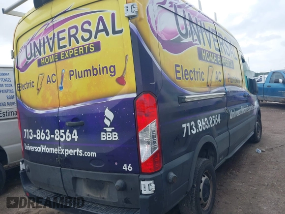 2020 Ford Transit Cargo z VIN 1FTBR1C82LKB75509, wystawiony jako IAAI lot #42147789 z przebiegiem 66 026 mil mil oraz . Historia ofert i sprzedaży dostępna na DreamBid. Obrazek 4.