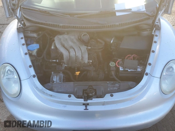 2004 Volkswagen New Beetle Coupe GLS with VIN 3VWCK31C84M415021, listed as a Copart auction lot 88131025 with 277,725 mi miles and Salvage Title. Bid and sale history available at carsss.com. Image 11.