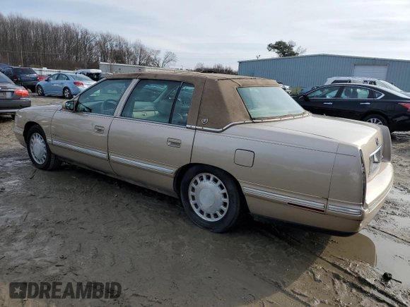 1998 Cadillac DeVille with VIN 1G6KD54YXWU732005, listed as a Copart auction lot 44613265 with 119,511 mi miles and Clean Title. Bid and sale history available at carsss.com. Image 2.