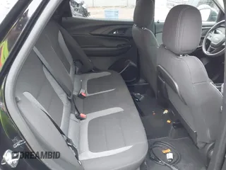 2022 Chevrolet TrailBlazer LT with VIN KL79MRSL6NB012136, listed as a IAAI auction lot 42081098 with 34,760 mi miles. Bid and sale history available at carsss.com. Image 8.