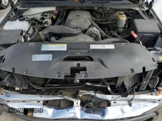 2001 Chevrolet Tahoe LT with VIN 1GNEK13T31J104805, listed as a Copart auction lot 70326574 with 276,390 mi miles and Salvage Title. Bid and sale history available at carsss.com. Image 12.