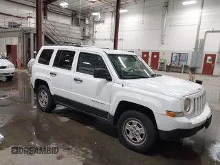 2013 Jeep Patriot Sport с VIN 1C4NJRBB7DD129258, выставлен на аукционе IAAI как лот 41906208 с пробегом 122 687 миль миль и . История ставок и продаж доступна на DreamBid. Изображение 1.