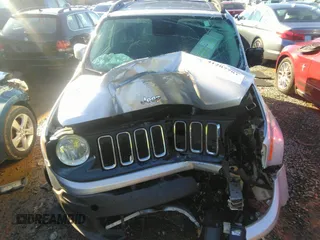 2017 Jeep Renegade Latitude with VIN ZACCJABBXHPE71416, listed as a IAAI auction lot 41207701 with Not Provided miles. Bid and sale history available at carsss.com. Image 6.