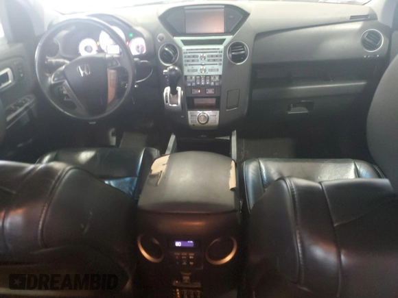 2011 Honda Pilot Touring z VIN 5FNYF3H91BB035074, wystawiony jako Copart lot #54789885 z przebiegiem 196 234 mil mil oraz Czysty tytuł • Clean title. Historia ofert i sprzedaży dostępna na DreamBid. Obrazek 8.