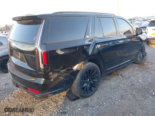 2024 Cadillac Escalade 4WD Sport Platinum with VIN 1GYS4GKL7RR253378, listed as a IAAI auction lot 40995111 with 10,465 mi miles. Bid and sale history available at carsss.com. Image 4.