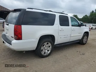 2007 GMC Yukon XL SLT with VIN 1GKFC16027R424790, listed as a Copart auction lot 53789945 with 239,664 mi miles and Salvage Title. Bid and sale history available at carsss.com. Image 3.