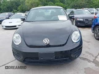 2017 Volkswagen Beetle Fleet z VIN 3VWF17AT4HM626410, wystawiony jako IAAI lot #42275270 z przebiegiem 39 516 mil mil oraz . Historia ofert i sprzedaży dostępna na DreamBid. Obrazek 12.