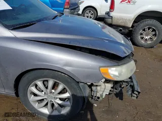 2008 Hyundai Azera Limited with VIN KMHFC46F28A282406, listed as a IAAI auction lot 41644061 with 1 mi miles. Bid and sale history available at carsss.com. Image 6.