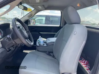 2015 Ram 1500 Express z VIN 3C6JR6AGXFG687430, wystawiony jako Copart lot #59638345 z przebiegiem 86 438 mil mil oraz Czysty tytuł • Clean title. Historia ofert i sprzedaży dostępna na DreamBid. Obrazek 6.