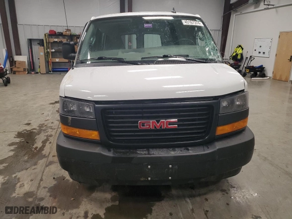 2022 GMC Savana Cargo Van with VIN 1GTW7AFP3N1290963, listed as a Copart auction lot 45167374 with 43,924 mi miles and Salvage Title. Bid and sale history available at carsss.com. Image 5.
