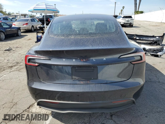 2024 Tesla Model 3 z VIN 5YJ3E1EA5RF857757, wystawiony jako Copart lot #45758385 z przebiegiem 5364 mil mil oraz Szkody całkowita. Historia ofert i sprzedaży dostępna na DreamBid. Obrazek 6.