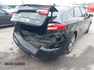 2019 Ford Fusion SEL with VIN 3FA6P0CD9KR237633, listed as a IAAI auction lot 41850201 with 68,157 mi miles. Bid and sale history available at carsss.com. Image 18.