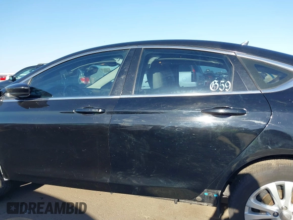 2015 Chrysler 200 Limited with VIN 1C3CCCAB4FN695203, listed as a IAAI auction lot 42105080 with 139,140 mi miles. Bid and sale history available at carsss.com. Image 14.