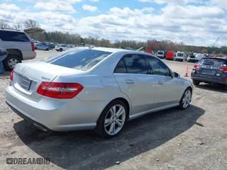 2013 Mercedes-Benz E-Class E 350 Luxury with VIN WDDHF8JB8DA740708, listed as a IAAI auction lot 42050622 with 243,585 mi miles. Bid and sale history available at carsss.com. Image 4.