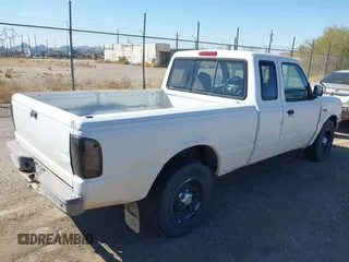 1995 Ford Ranger XL with VIN 1FTCR14A3SPA12083, listed as a IAAI auction lot 41814007 with 204,378 mi miles. Bid and sale history available at carsss.com. Image 4.