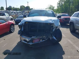 2018 Ram 1500 SLT z VIN 1C6RR6GG7JS324269, wystawiony jako IAAI lot #42148220 z przebiegiem 159 296 mil mil oraz . Historia ofert i sprzedaży dostępna na DreamBid. Obrazek 12.