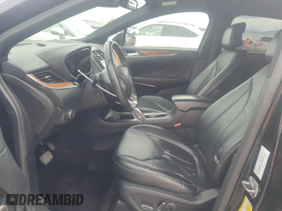 2017 Lincoln MKC Reserve with VIN 5LMCJ3C96HUL56973, listed as a Copart auction lot 54909375 with 56,394 mi miles and Salvage title. Bid and sale history available at DreamBid. Image 7.