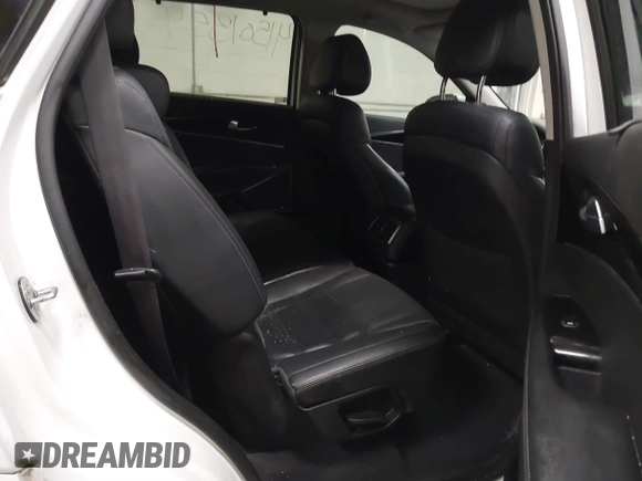 2016 Kia Sorento SX with VIN 5XYPKDA51GG077698, listed as a IAAI auction lot 41501354 with 185,494 mi miles. Bid and sale history available at carsss.com. Image 8.