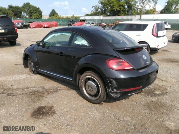 2018 Volkswagen Beetle S with VIN 3VWFD7ATXJM705321, listed as a IAAI auction lot 40118047 with NaN miles. Bid and sale history available at carsss.com. Image 3.