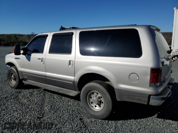 2002 Ford Excursion XLT z VIN 1FMNU41S72EB48066, wystawiony jako Copart lot #87483144 z przebiegiem 192 298 mil mil oraz Szkoda całkowita • Salvage title. Historia ofert i sprzedaży dostępna na DreamBid. Obrazek 2.