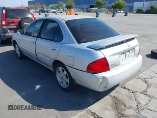 2006 Nissan Sentra S z VIN 3N1CB51D96L516278, wystawiony jako IAAI lot #42499003 z przebiegiem 227 011 mil mil oraz . Historia ofert i sprzedaży dostępna na DreamBid. Obrazek 3.