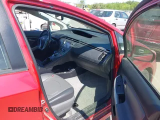 2012 Toyota Prius One z VIN JTDKN3DU0C1607586, wystawiony jako IAAI lot #42361613 z przebiegiem 188 410 mil mil oraz . Historia ofert i sprzedaży dostępna na DreamBid. Obrazek 5.