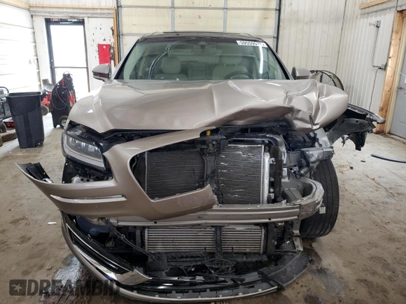 2020 Lincoln Nautilus Reserve z VIN 2LMPJ8K93LBL02777, wystawiony jako Copart lot #59559575 z przebiegiem Nie podano mil oraz Szkoda całkowita • Salvage title. Historia ofert i sprzedaży dostępna na DreamBid. Obrazek 5.