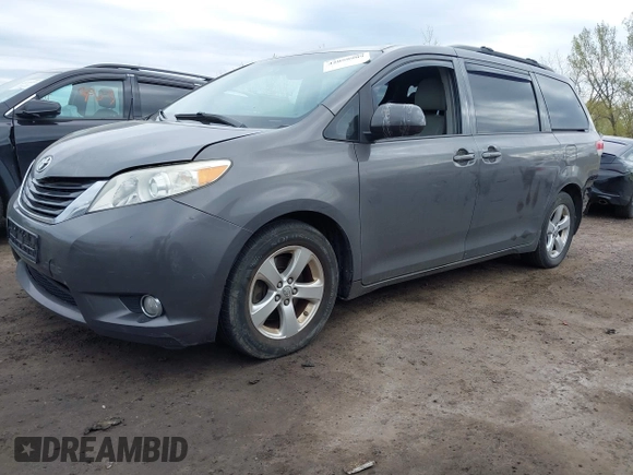 2012 Toyota Sienna XLE AAS with VIN 5TDYK3DC0CS252965, listed as a IAAI auction lot 42059909 with 321,983 mi miles and . Bid and sale history available at carsss.com. Image 21.