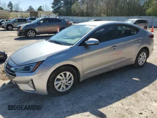 2020 Hyundai Elantra SE z VIN 5NPD74LF6LH587221, wystawiony jako Copart lot #49877935 z przebiegiem 134 327 mil mil oraz Szkoda całkowita • Salvage title. Historia ofert i sprzedaży dostępna na DreamBid. Obrazek 1.